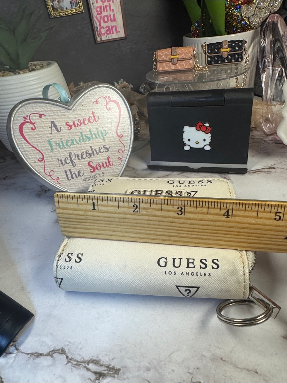 Guess Wallet - Picture 9 of 9